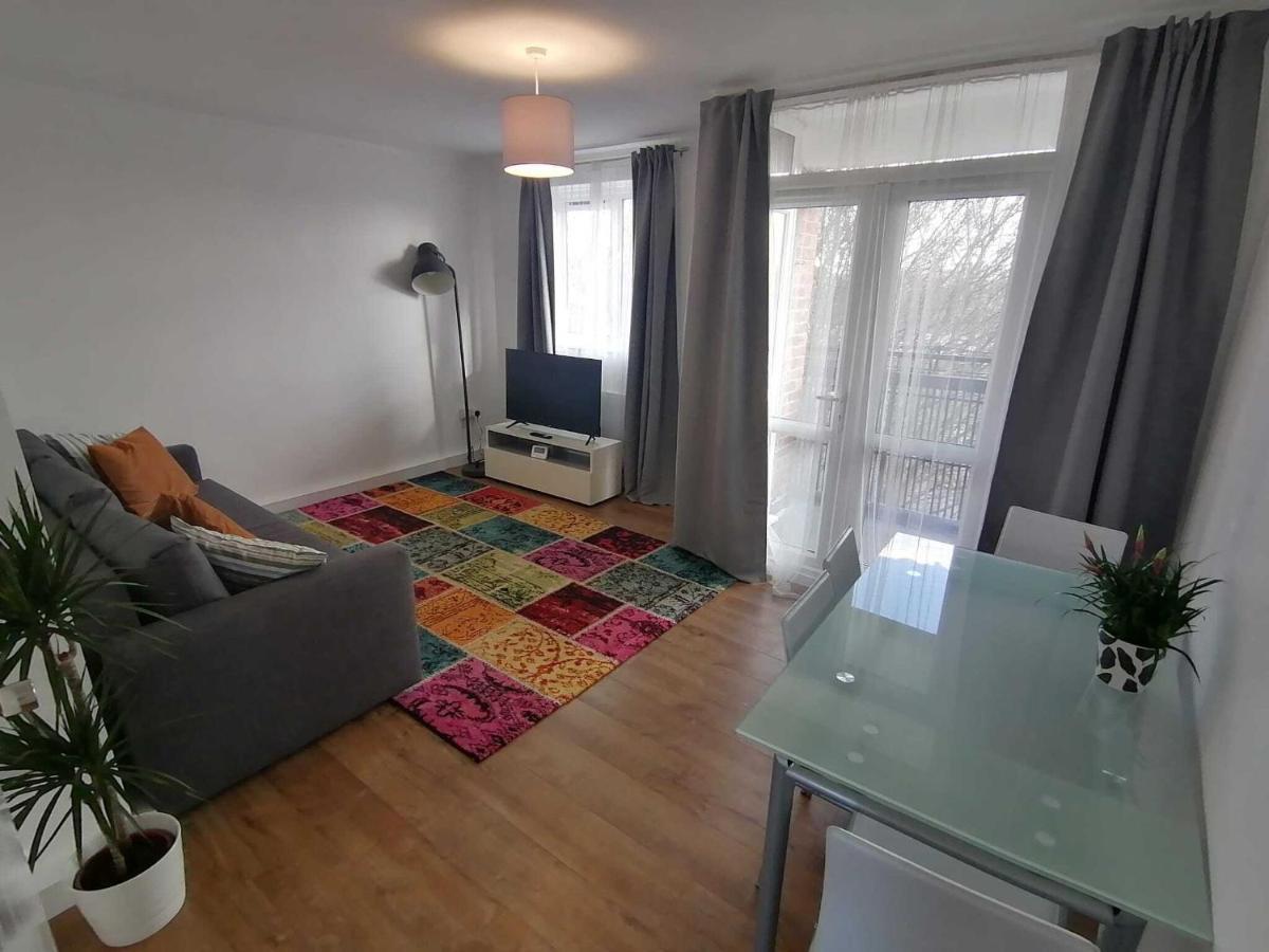 White City Apartment, Your London Stay Exteriér fotografie
